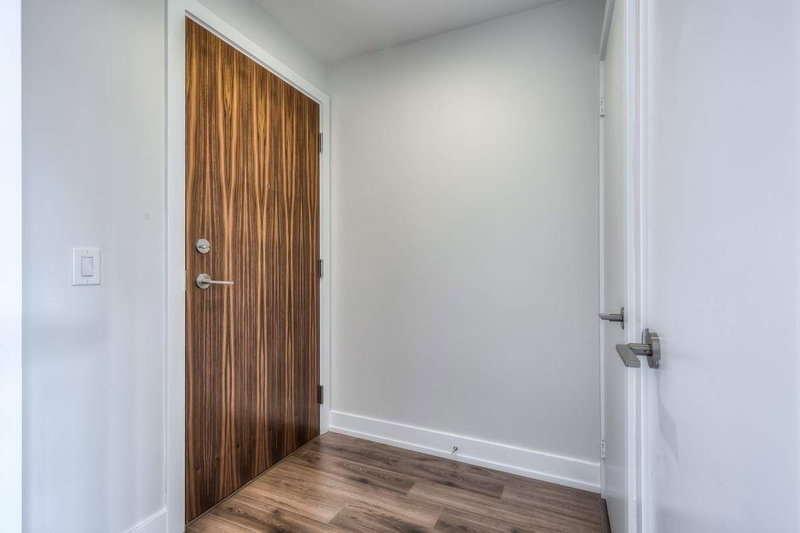 209 - 170 Chiltern Hill Rd, Toronto, M6C0A9 | Image 2