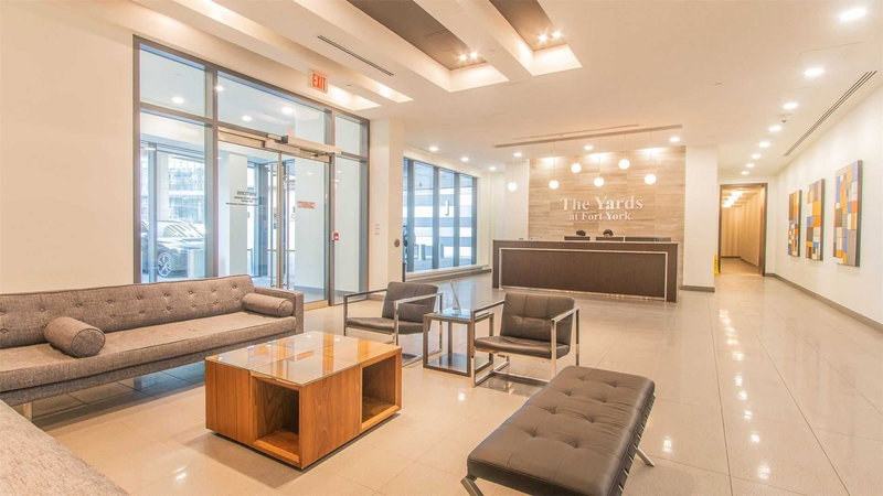 803 - 20 Bruyeres Mews N, Toronto, M5V0G8 | Image 2