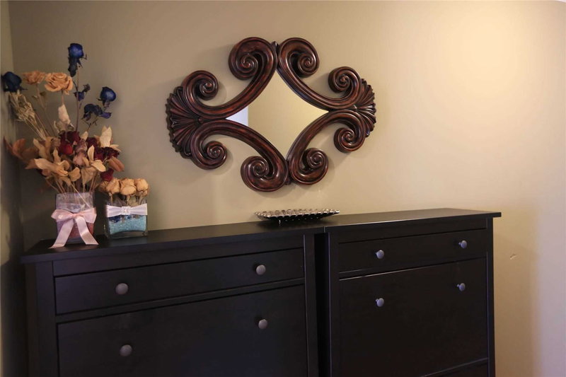 2202 - 763 Bay St, Toronto, M5G2R3 | Image 2