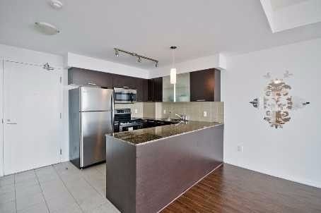 4404 - 38 Grenville St, Toronto, M4Y1A5 | Image 2