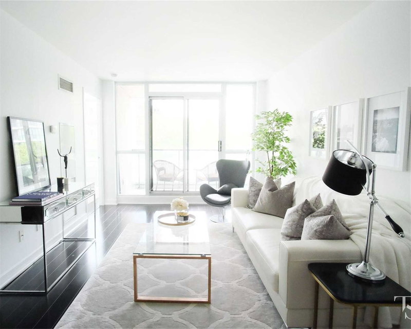 611 - 12 Yonge St, Toronto, M5E1Z9 | Image 2