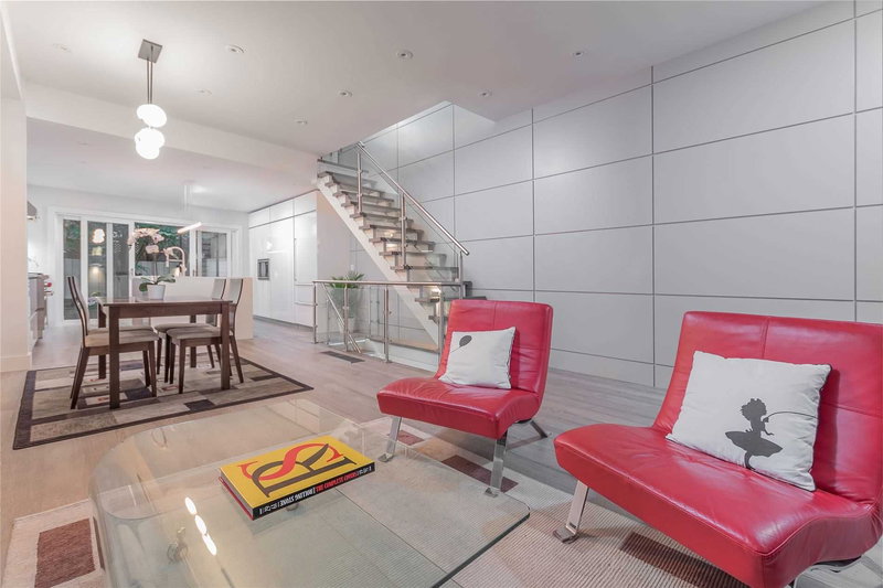 10 Bishop St, Toronto, M5R1N2 | Image 3