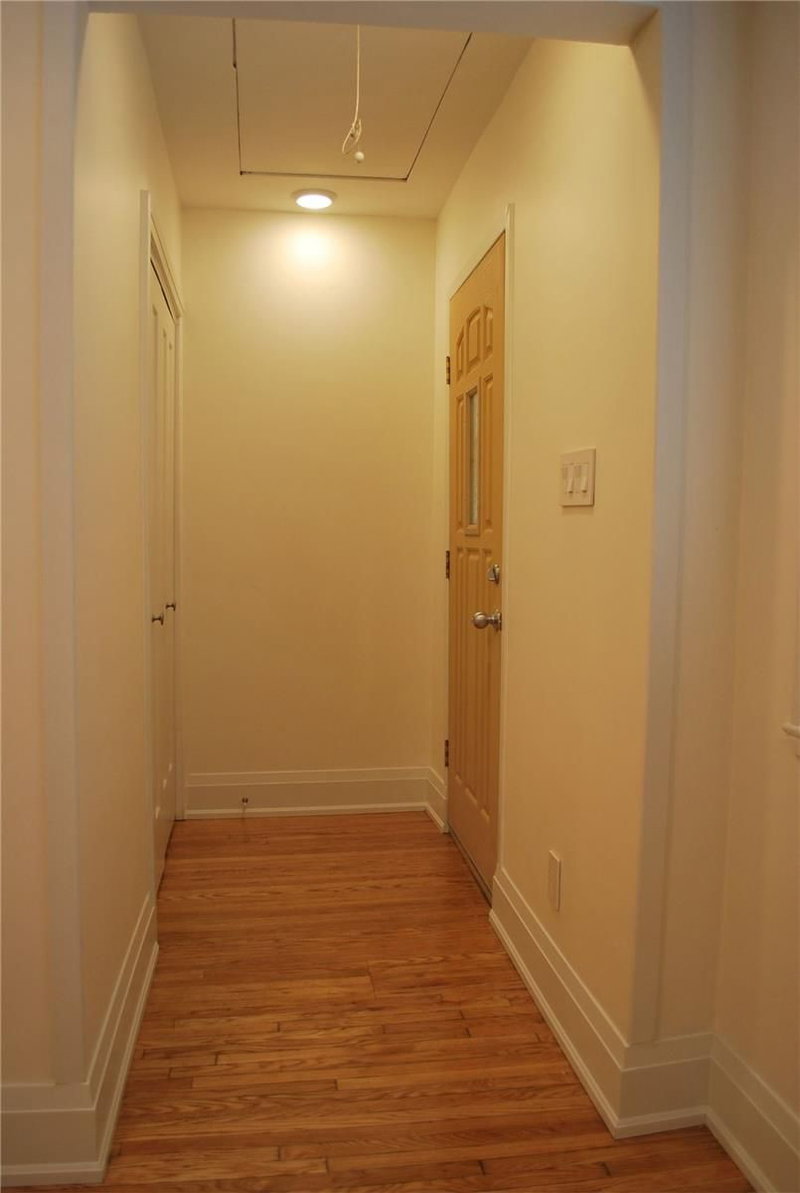 89 Rumsey Rd, Toronto, M4G1P1 | Image 3