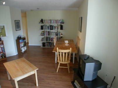 524 - 77 Maitland Pl, Toronto, M4Y2V6 | Image 2