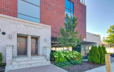 Townhouse sold at 202-2 Maxwell Street, Toronto, Ontario, M3H5A8 - Bathurst Manor - MLS: C4583807