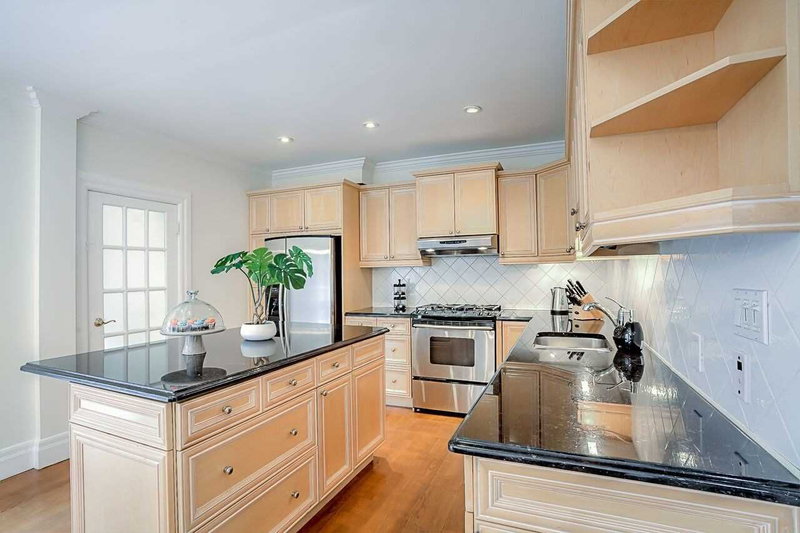 232 Snowdon Ave, Toronto, M4N2B3 | Image 3