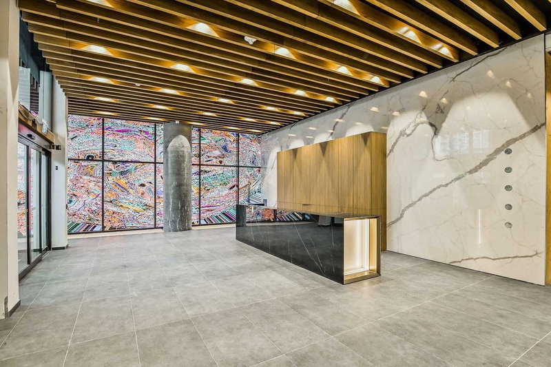 1005 - 161 Roehampton Ave, Toronto, M4P 0C8 | Image 2