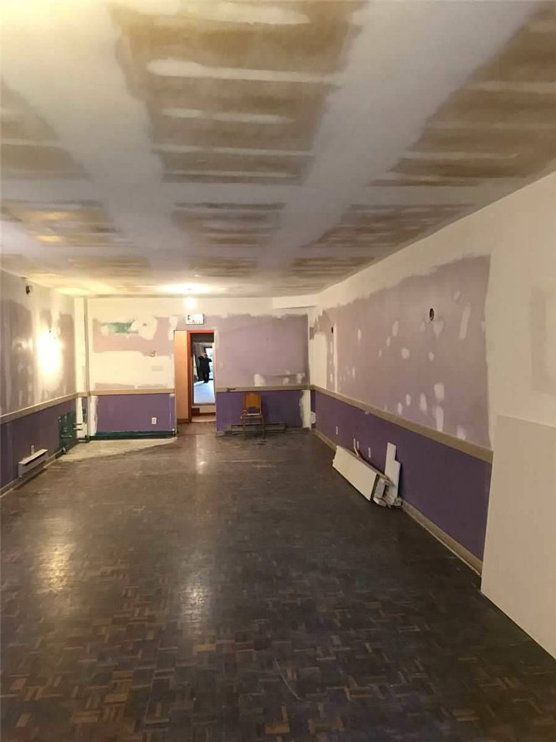 Main - 256 Lansdowne Ave, Toronto, M6H3X9 | Image 3