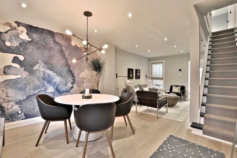 100 Sussex Ave, Toronto, M5S1K3 | Image 2