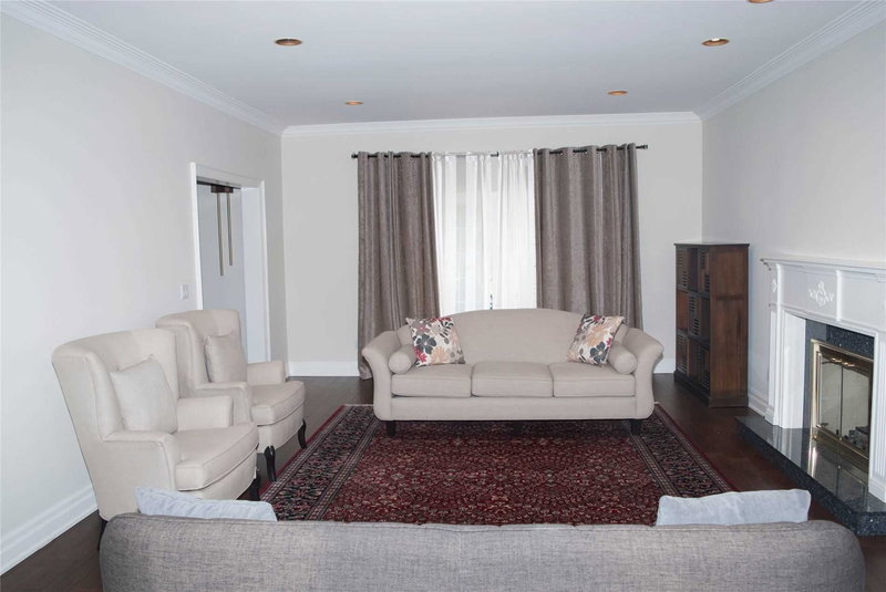 48 Chelford Rd, Toronto, M3B2E5 | Image 2