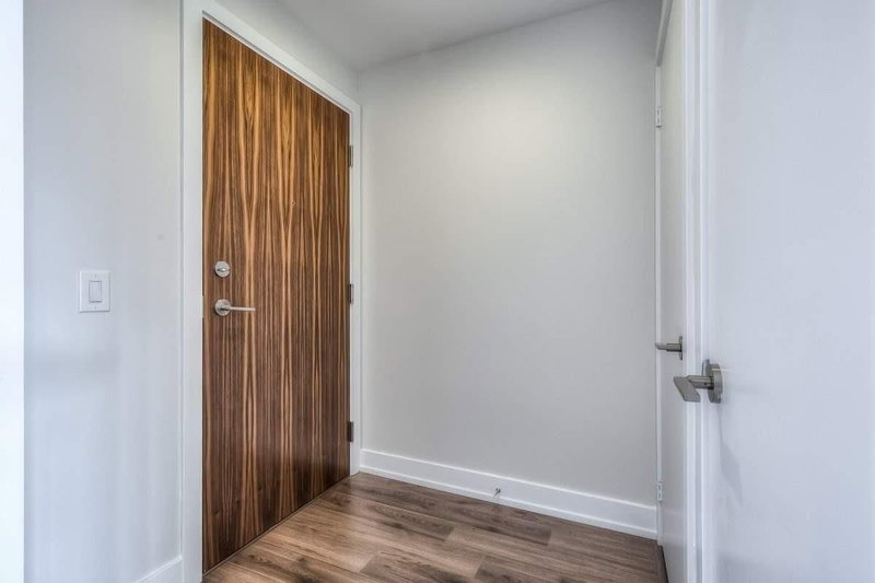 209 - 170 Chiltern Hill Rd, Toronto, M6C0A9 | Image 2