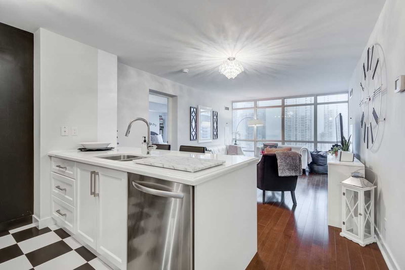 1911 - 397 Front St W, Toronto, M5V3S1 | Image 3