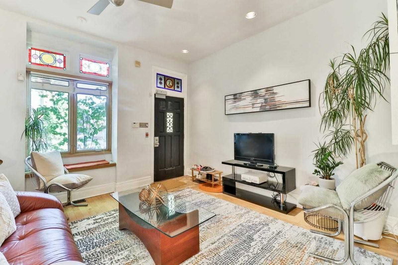 104 Sumach St, Toronto, M5A3J9 | Image 3