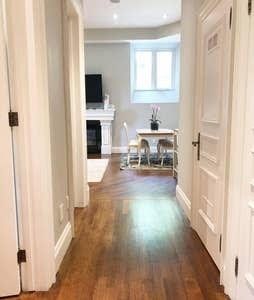 Lower - 226 Glengarry Ave, Toronto, M5M1E4 | Image 2