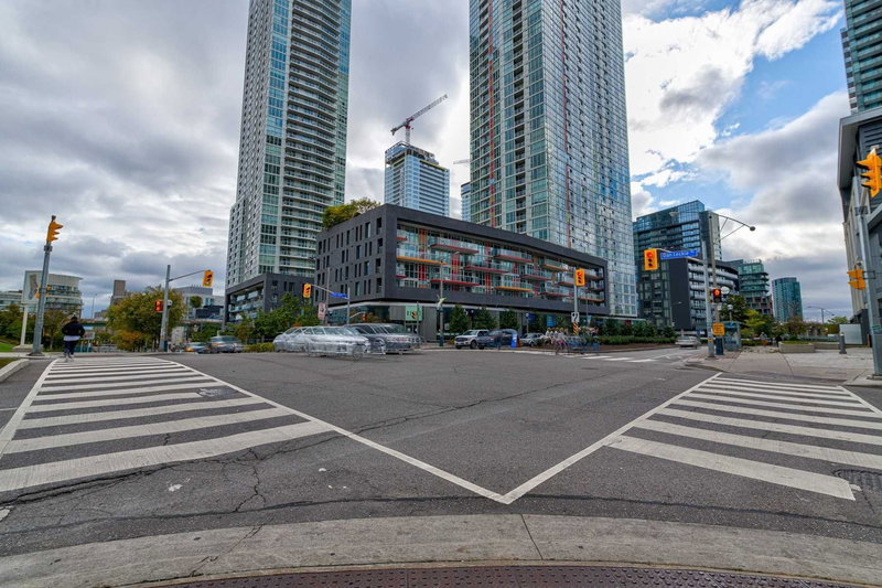 112 Fort York Blvd, Toronto, M5V4A3 | Image 2