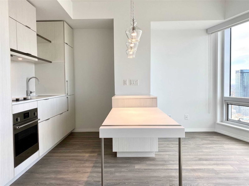 5113 - 197 Yonge St, Toronto, M5B0C1 | Image 3