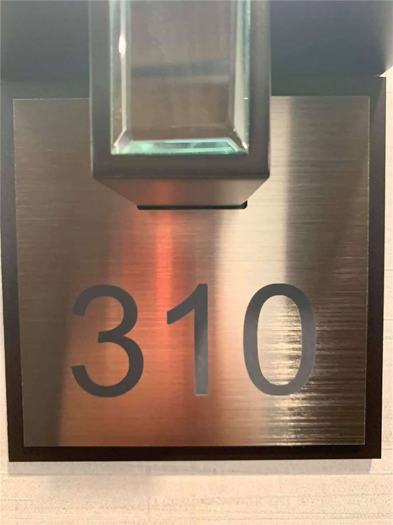 Room1