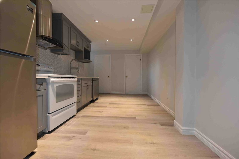 Lower - 782 Cummer Ave, Toronto, M2H1E7 | Image 2