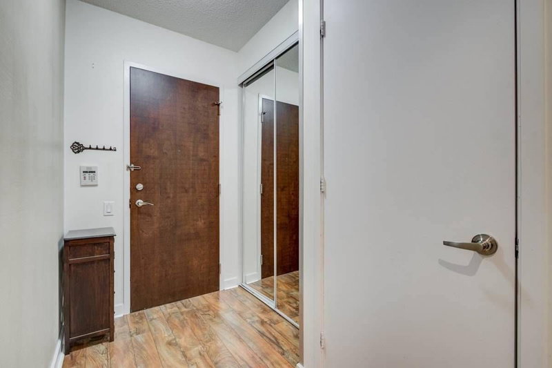 414 - 85 Bloor St E, Toronto, M4W 3R7 | Image 3