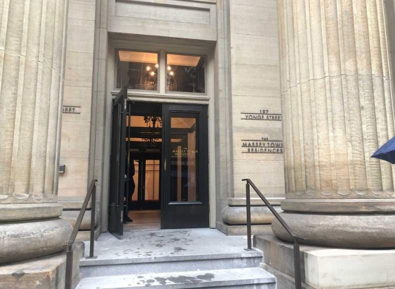5404 - 197 Yonge St, Toronto, M5B0C1 | Image 2