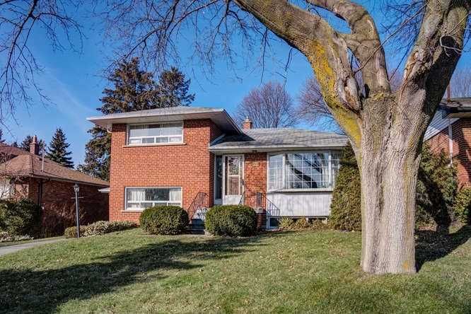 30 Fairhill Cres, Toronto, M3A1N6 | Image 2