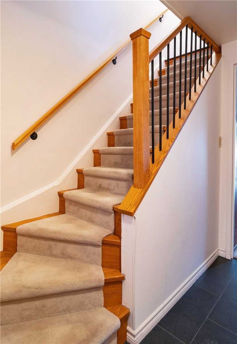 86 Village Greenway, Toronto, M2J1K8 | Image 3