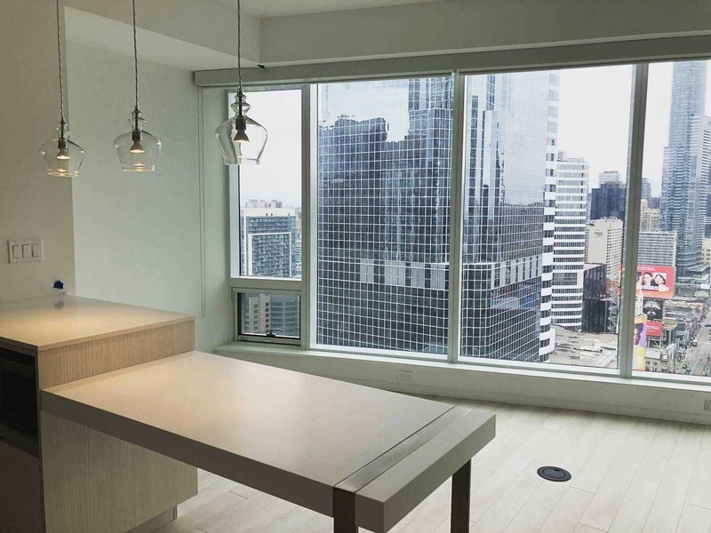 2813 - 197 Yonge St, Toronto, M5B1M4 | Image 3