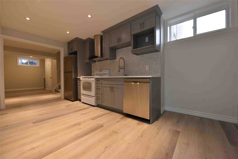 Lower - 782 Cummer Ave, Toronto, M2H1E7 | Image 3