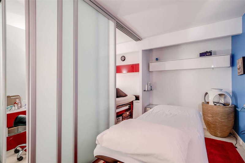 #09 - 112 Fort York Blvd, Toronto, M5V 4A3 | Image 2