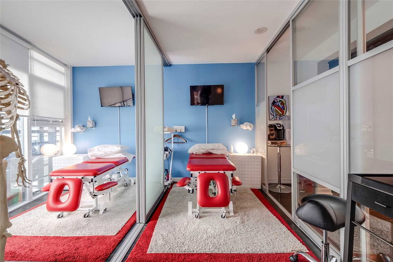 #09 - 112 Fort York Blvd, Toronto, M5V 4A3 | Image 3