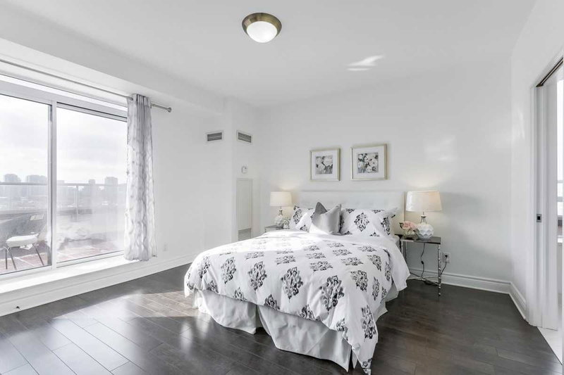 Rg1 - 2 Clairtrell Rd, Toronto, M2N7H5 | Image 3