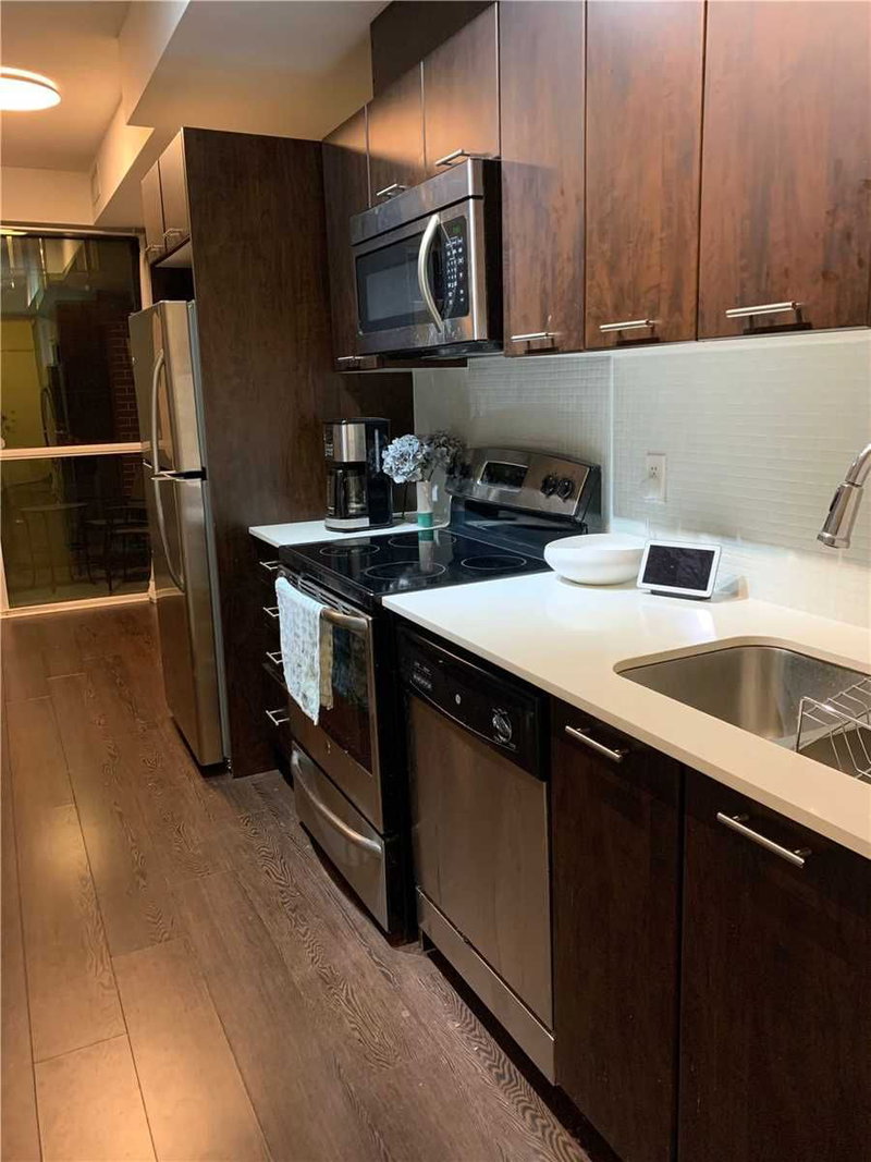 315 - 20 Bruyeres Mews, Toronto, M5V0G8 | Image 2