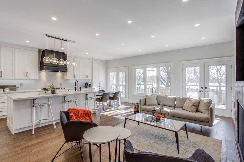 117 Peckham Ave, Toronto, M2R2V4 | Image 3