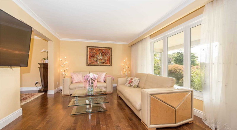 4 Silvergrove Rd W, Toronto, M2L2N6 | Image 2