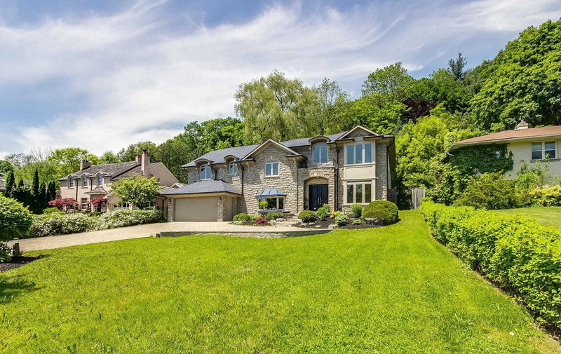 32 Brookfield Rd, Toronto, M2P1A9 | Image 2