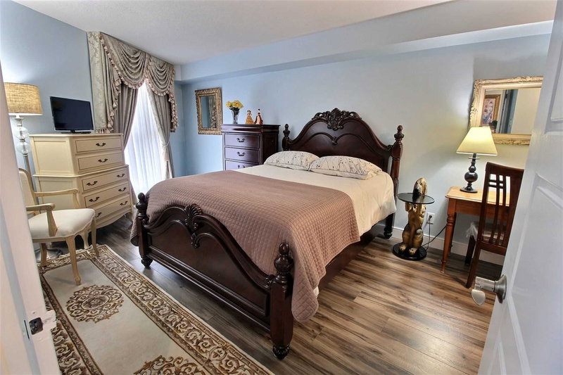 406 - 356 Mcrae Dr, Toronto, M4G4G4 | Image 3