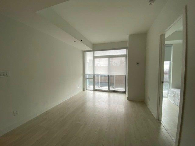 912 - 223 St Clair Ave W, Toronto, M4V1R3 | Image 2