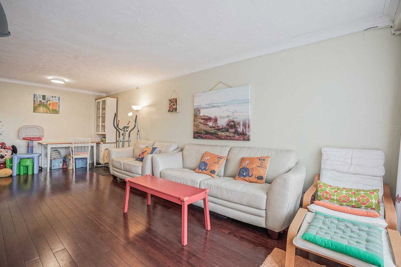 225 Pineway Blvd, Toronto, M2H1B5 | Image 2