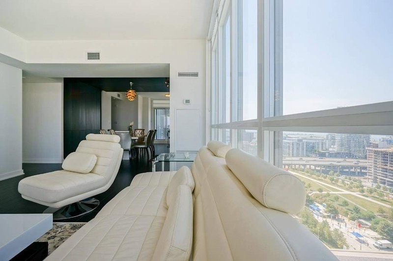 2101 - 10 Capreol Crt, Toronto, M5V4B3 | Image 3