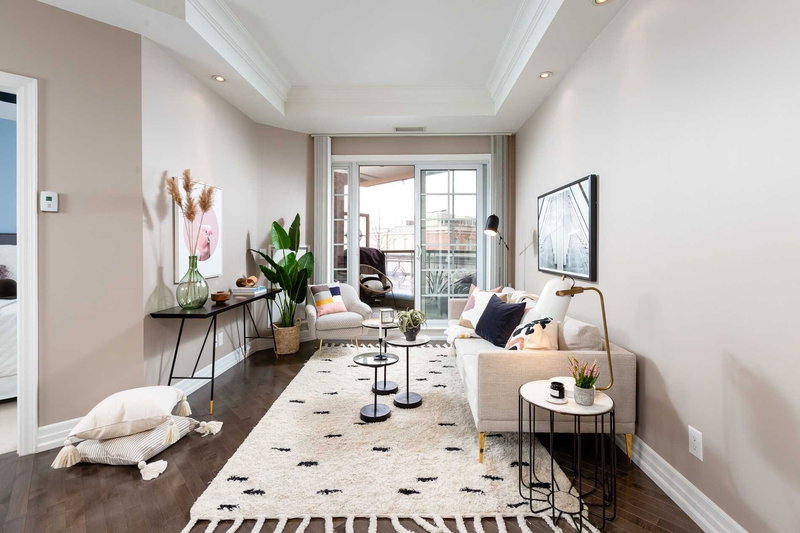 332 - 21 Burkebrook Pl, Toronto, M4G0A2 | Image 2