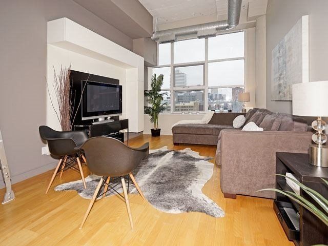 1011 - 155 Dalhousie St, Toronto, M5B2P7 | Image 2