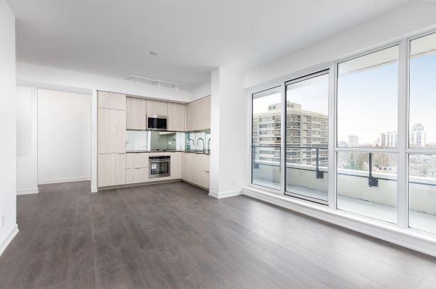 1009 - 609 Avenue Rd, Toronto, M4V 0B1 | Image 3