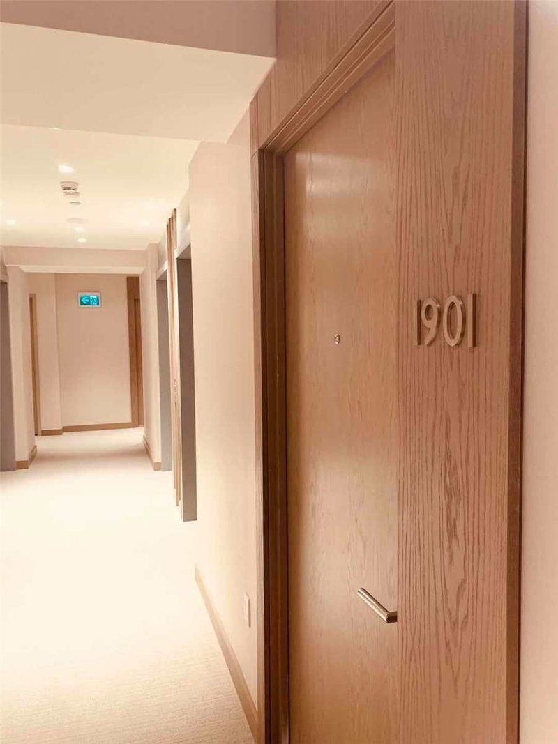 1901 - 125 Blue Jays Way, Toronto, M5V 0L7 | Image 2