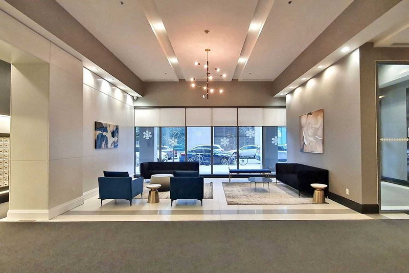 315 - 19 Grand Trunk Cres, Toronto, M5J 3A3 | Image 2