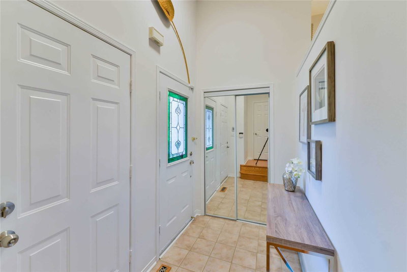 22 Rochefort Dr, Toronto, M3C3Z3 | Image 3