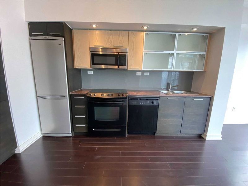 3502 - 25 Capreol Crt, Toronto, M5V3Z7 | Image 2