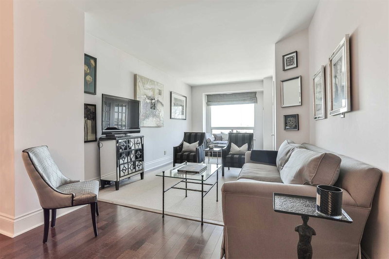 1001 - 102 Bloor St W, Toronto, M5S1M8 | Image 2