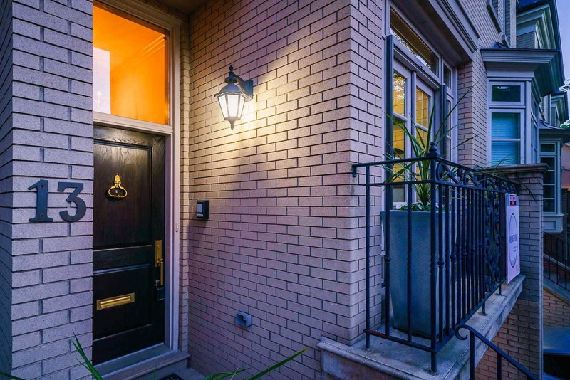 13 Balmoral Ave, Toronto, M4V1J5 | Image 3