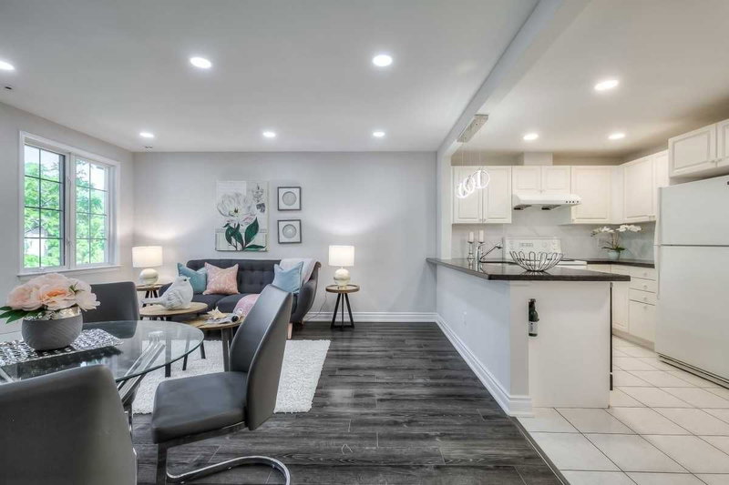 B16 - 108 Finch Ave W, Toronto, M2N6W6 | Image 2
