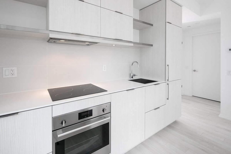 2205 - 197 Yonge St, Toronto, M5B1M4 | Image 3